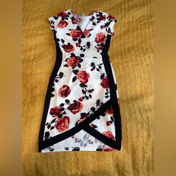 Floral Crave fame Dress - Picture 2 of 6